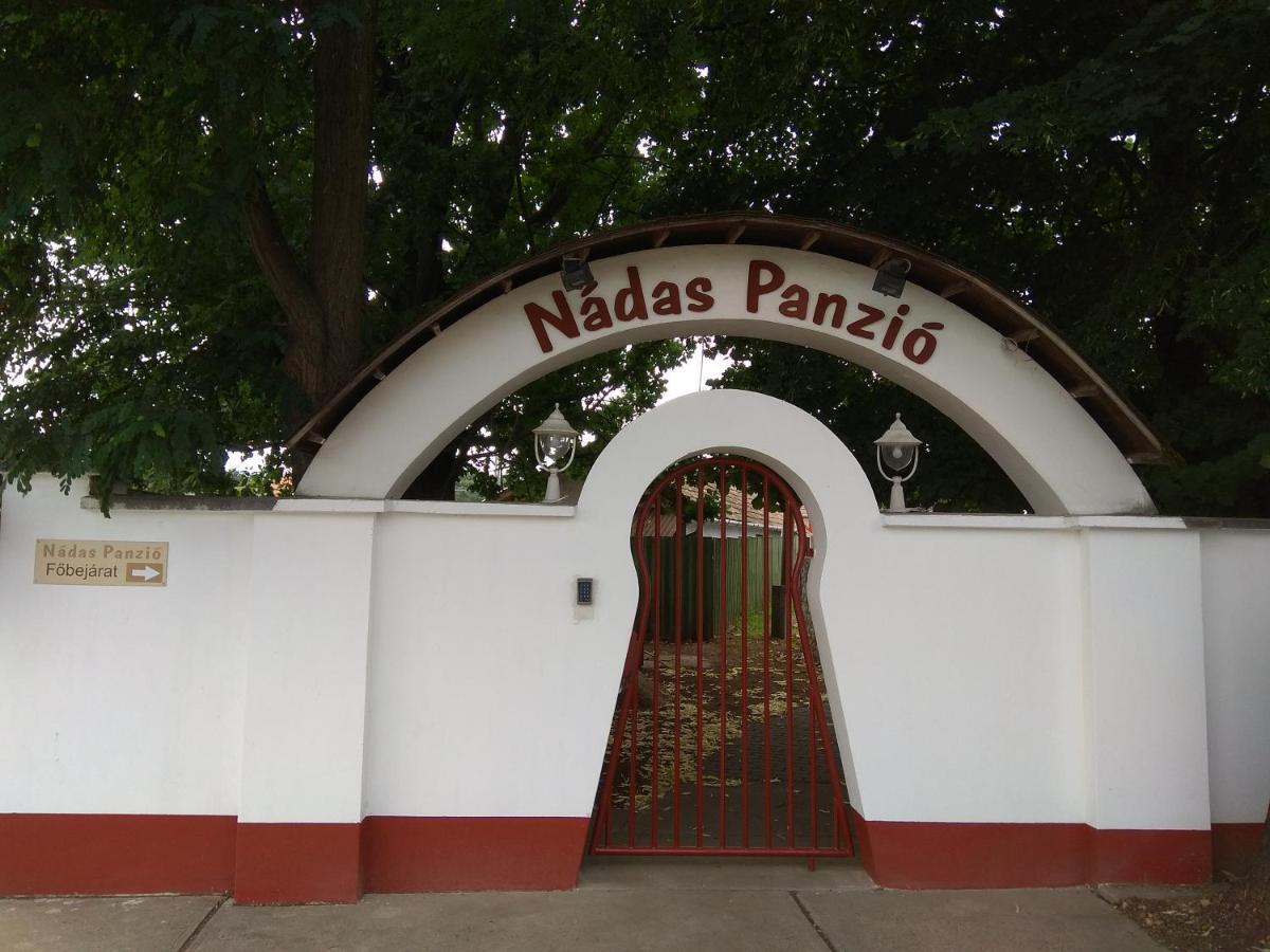 Nadas Panzio Tiszafüred Exterior foto